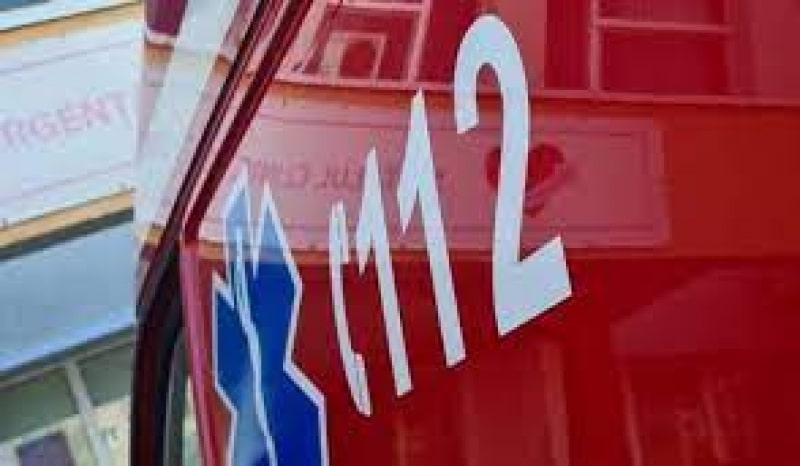 O femeie din Argeș a încercat să se sinucidă și a dat foc apartamentului în care se afla împreună cu fiul ei