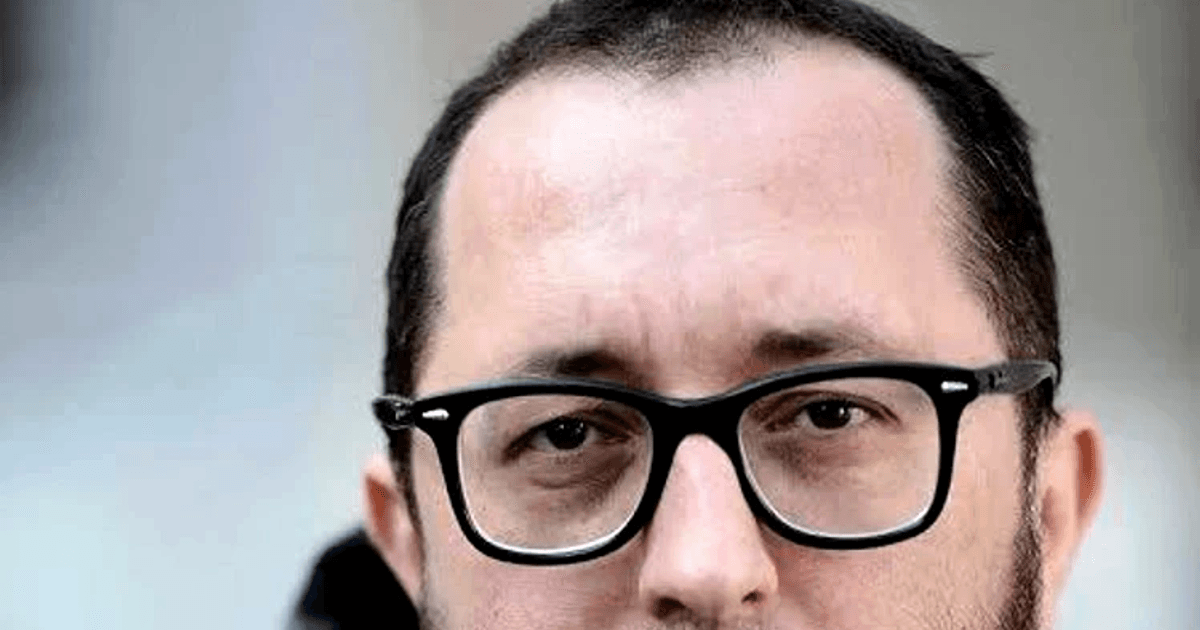 „De ce aș apăra așa ceva?”