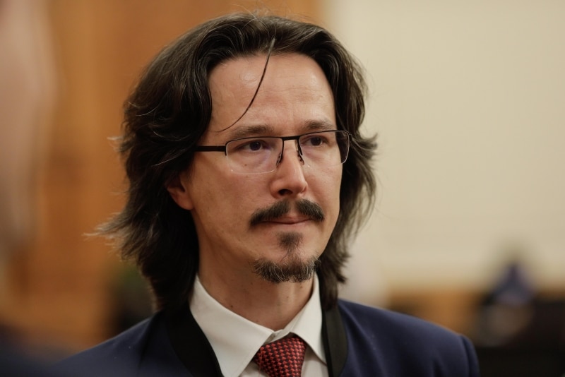 Ce salariu are Cristi Dănileț, cunoscutul judecător care a ales să se pensioneze la doar 48 de ani