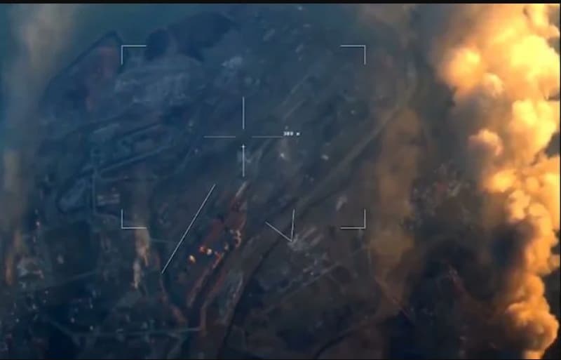 FOTO VIDEO – Oraşul ucrainean Pokrovsk, supus unui bombardament intens al forțelor ruse: cel puţin 11 morţi, între care 5 copii