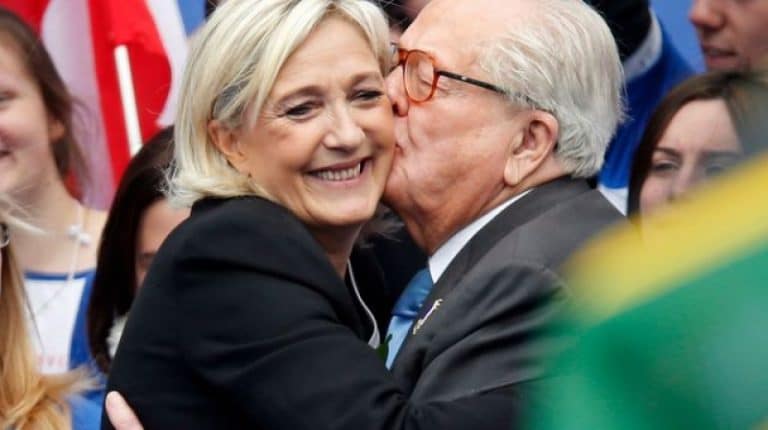 Marine Le Pen conduce deja Franța?