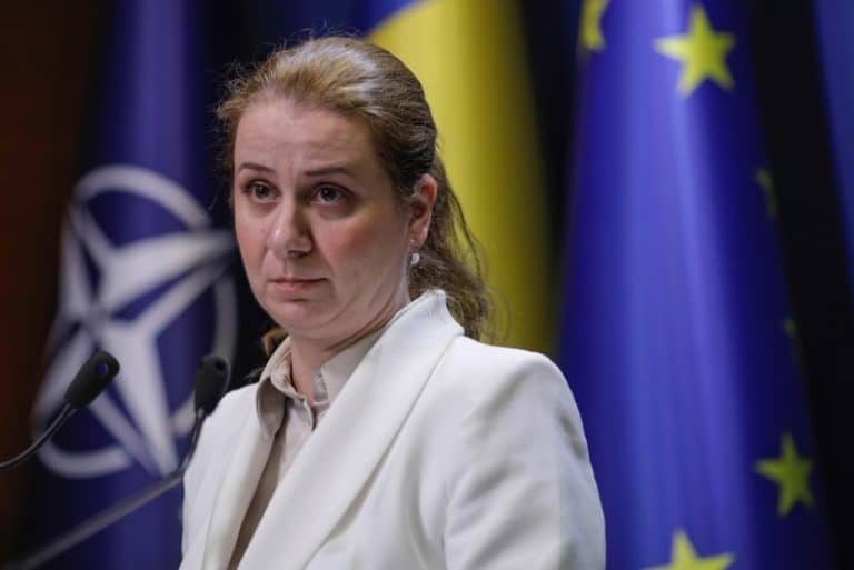 După rezultate dezastruoase, Ligia Deca încearcă să resusciteze învățământul. Măsura vizează elevii din anii terminali
