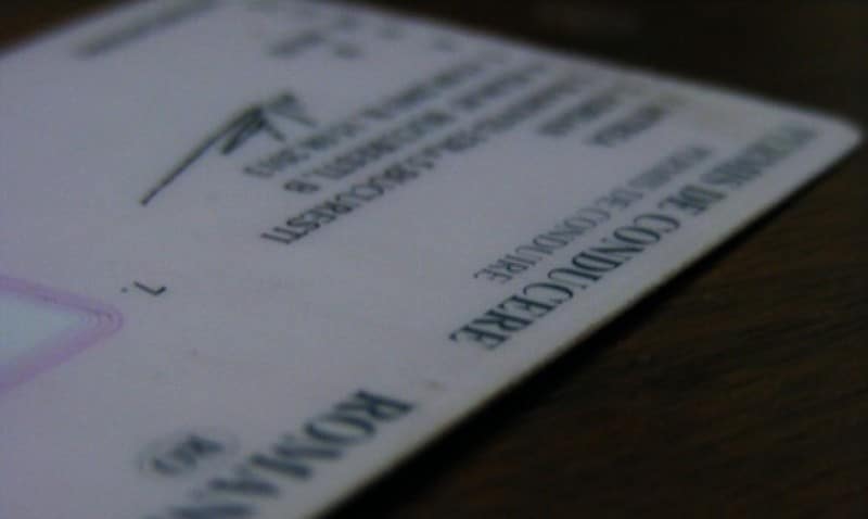 Permisul de conducere în format fizic ar putea să dispară