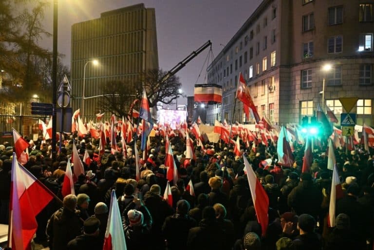 Democrația reînvie greu. Lecții din harababura poloneză (istoric)