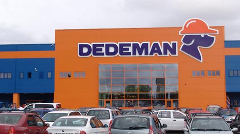 Bătrână în război cu frații Pavăl, de la Dedeman. Numele miliardarilor apare într-un scandal neobișnuit