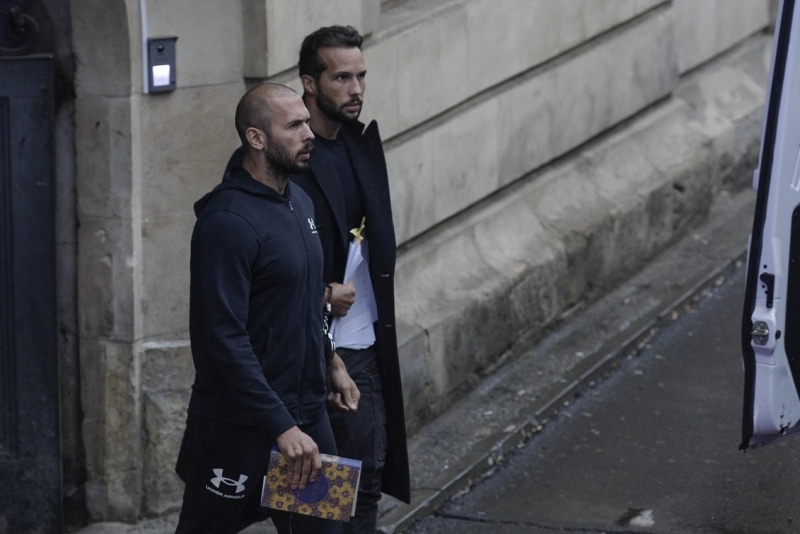 Apar noi informații despre cazul de viol și trafic de persoane al fraților Tate / Cine a fost denunțătorul în dosarul celor doi