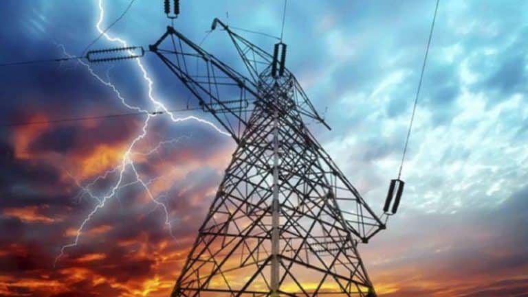 Comisia Europeană anunță că firmele din România plătesc cele mai mari preţuri la energie din UE