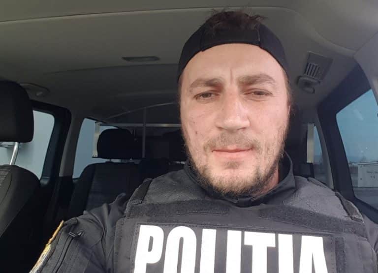 Melodia-manifest care a rupt internetul românesc în două