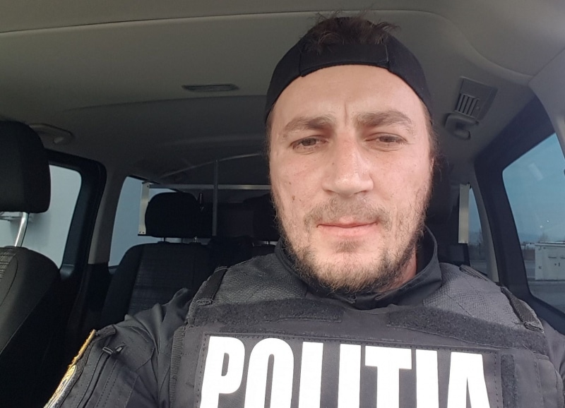 Melodia-manifest care a rupt internetul românesc în două