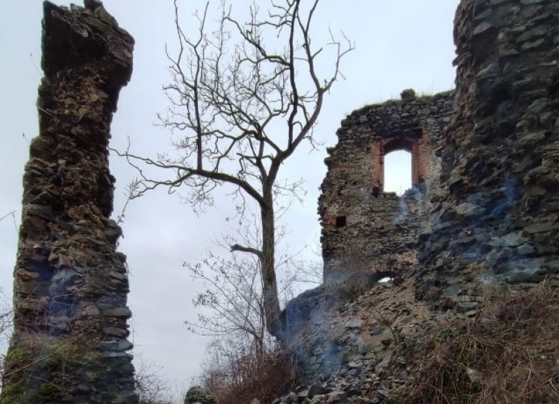 O cetate istorică se prăbușește în fiecare zi din cauza războaielor politice: A mai căzut un zid