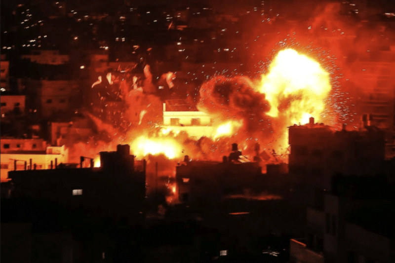 Un atac fulgerător israelian peste o tabără de refugiaţi palestinieni omoară cel puțin 11 persoane