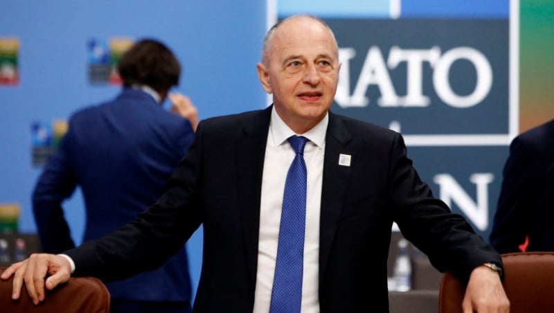 Evenimentul NATO de la București a fost anulat. Suspiciuni că se dorea o ‘trambulină’ pentru candidatura lui Geoană la prezidențiale (surse)