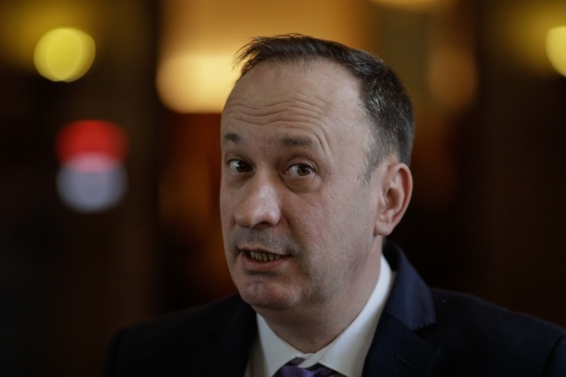 Deficitul de 3% ne menține în paradigma sărăciei!