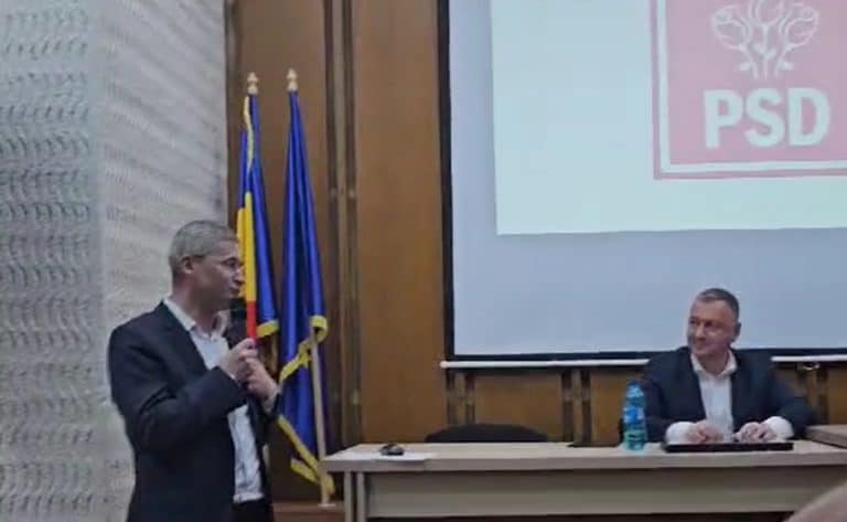 Lovitură de teatru pe Valea Jiului