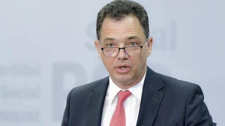 România nu prea știe de la cine va recupera prejudiciile în cazul Roșia Montană