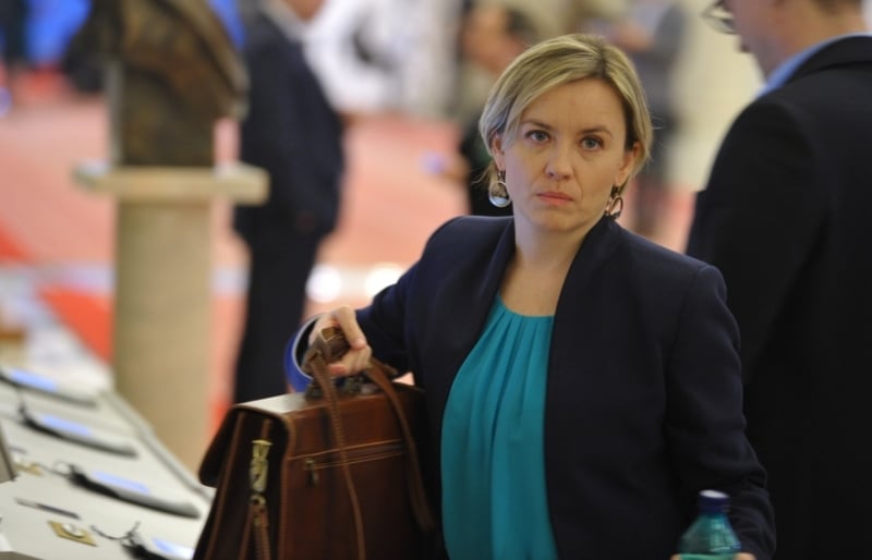 Plecată din USR, Cosette Chichirău se încurcă în birocrație