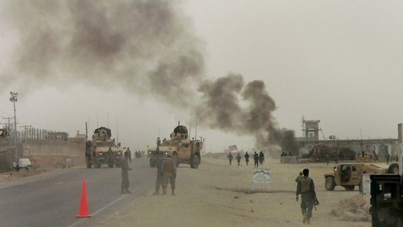 Zeci de victime și trei morți