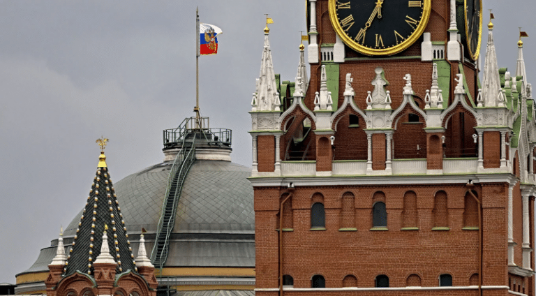 predarea imediată a celor acuzați de acte teroriste