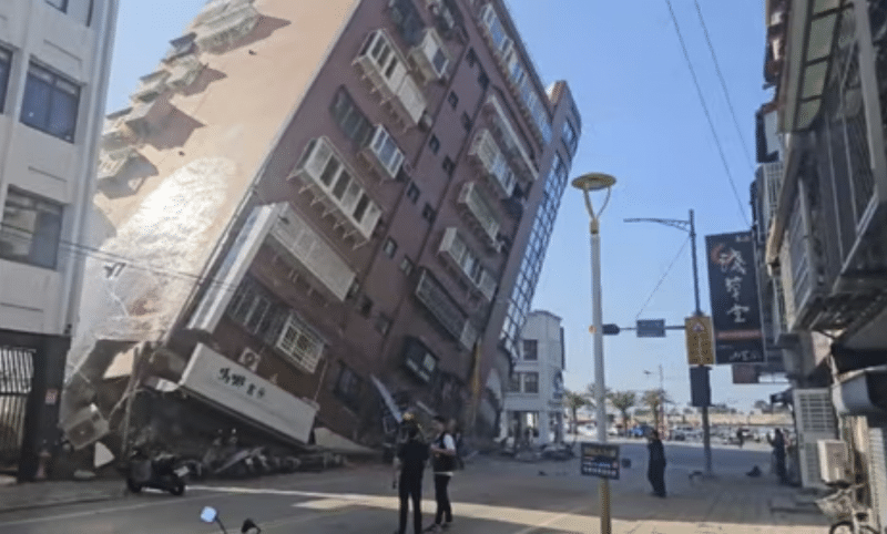 Cutremur puternic în Taiwan: clădiri prăbuşite, pene de curent și alertă de tsunami în sud-vestul Japoniei
