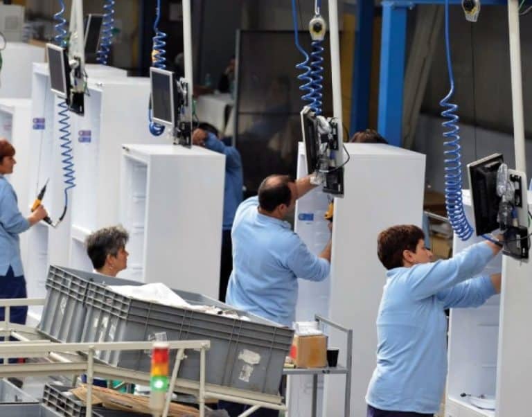 A scris istorie timp de 60 de ani