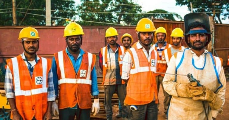 Țări însetate de forță de muncă vs. state unde oamenii stau cu teama că străinii le fură posturile