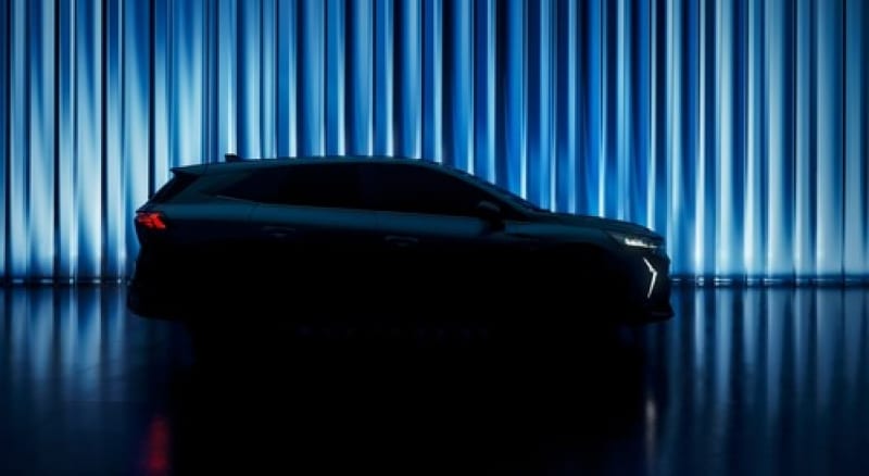 Dacia Duster pusă la pâmânt de un SUV care iese de pe aceeași poartă: Renault a făcut o mișcare greu de înțeles