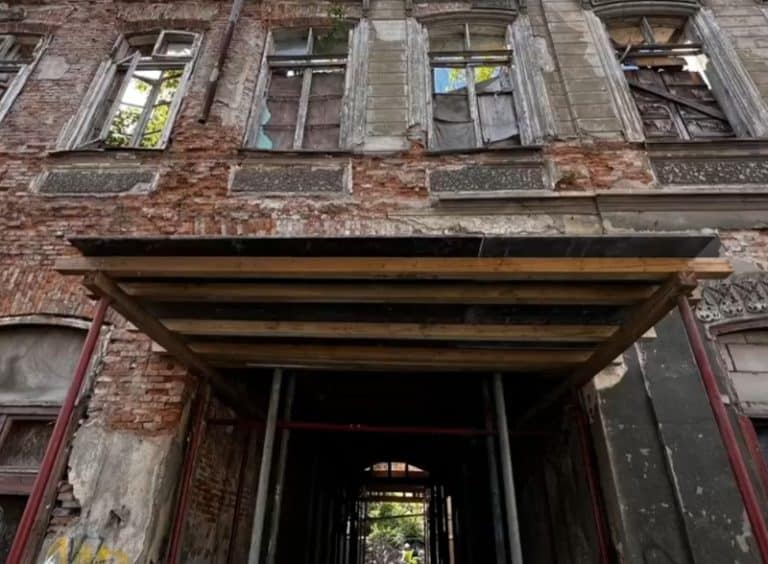 Încep lucrările la una dintre clădirile emblematice din București: Are o istorie de peste 150 de ani