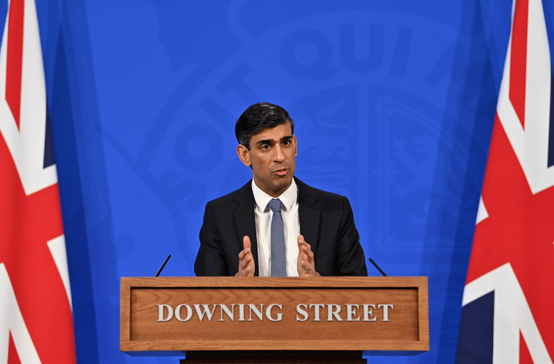 Atac cibernetic de amploare. China ar fi în spatele compromiterii informațiilor personale ale militarilor britanici. Reacția premierului Sunak