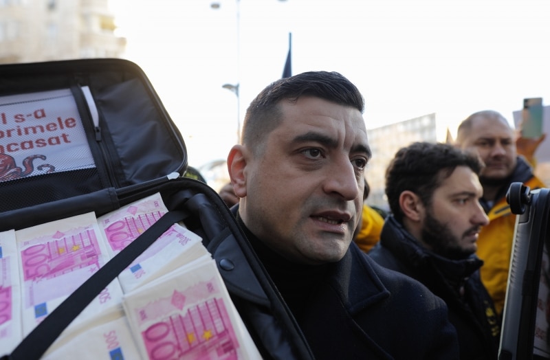 O domnișoară mi-a rupt ziarul în față