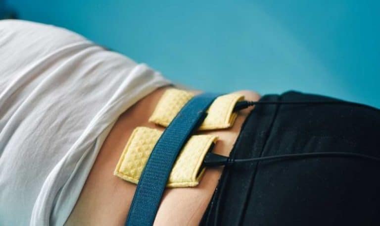 Oamenii de știință au descoperit o metodă prin care persoanele paralizate își pot mișca mâinile