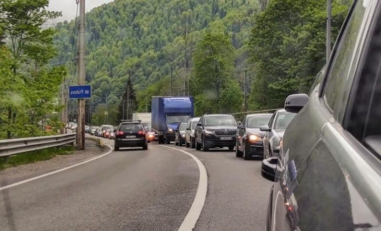 Au început lucrările la mult așteptata șosea care va reduce aglomerația pe Valea Prahovei