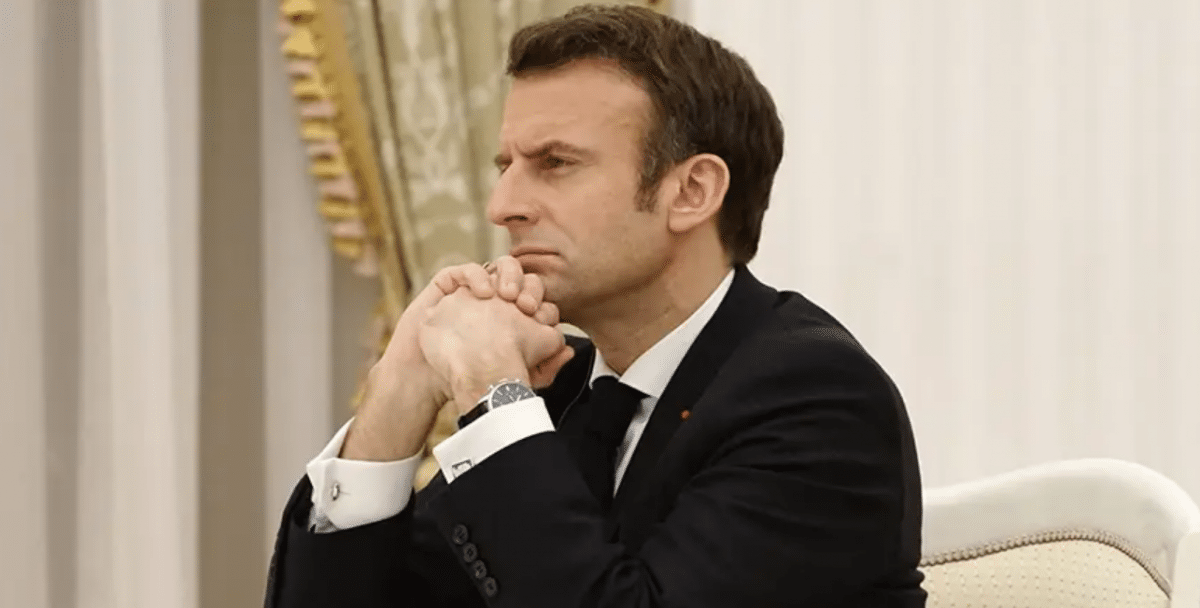 indiferent de ce va urma, decizia lui Macron va rămâne ca unul dintre cele mai nebunești pariuri din istoria modernă a țării