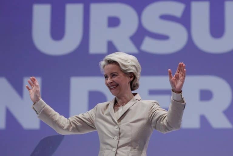 Europarlamentarii Dreapta Unită i-au trimis o scrisoare