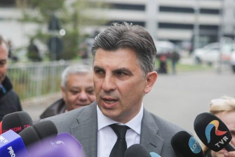 Mă bucur că le-au interzis prin lege!