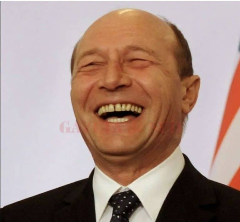 ‘V-am fript! Hahaha’ – Băsescu, către soțul Reginei Angliei, când România a învins Anglia la EURO 2000