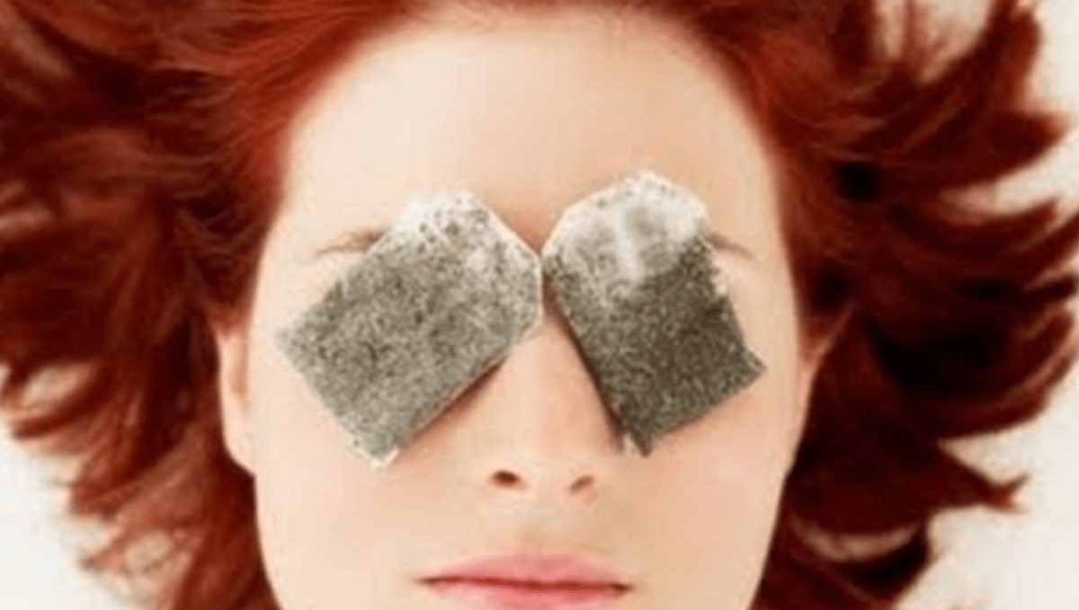 Cum scapi de cearcăne dimineață. Iată câteva metode rapide și la îndemâna oricui