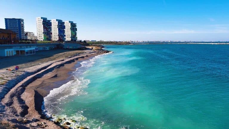 Marea Neagră a devenit o adevărată capcană a morții: Vor trece zeci de ani până când oamenii vor putea intra liniștiși în apă