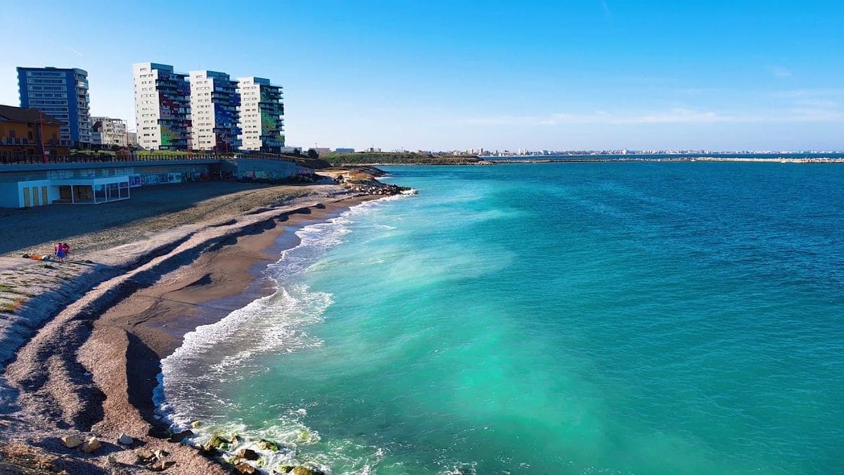 Marea Neagră a devenit o adevărată capcană a morții: Vor trece zeci de ani până când oamenii vor putea intra liniștiși în apă