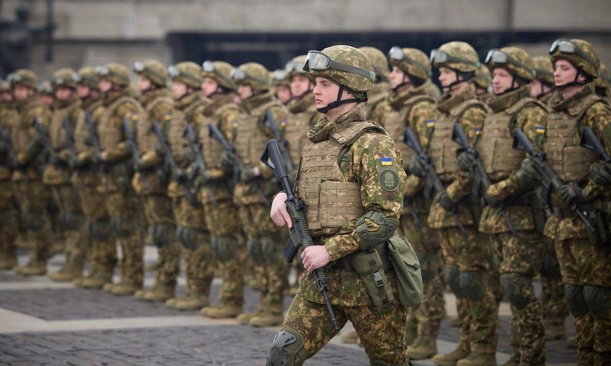 14 brigăzi ucrainene nu pot intra în luptă pentru că nu au primit armament din SUA